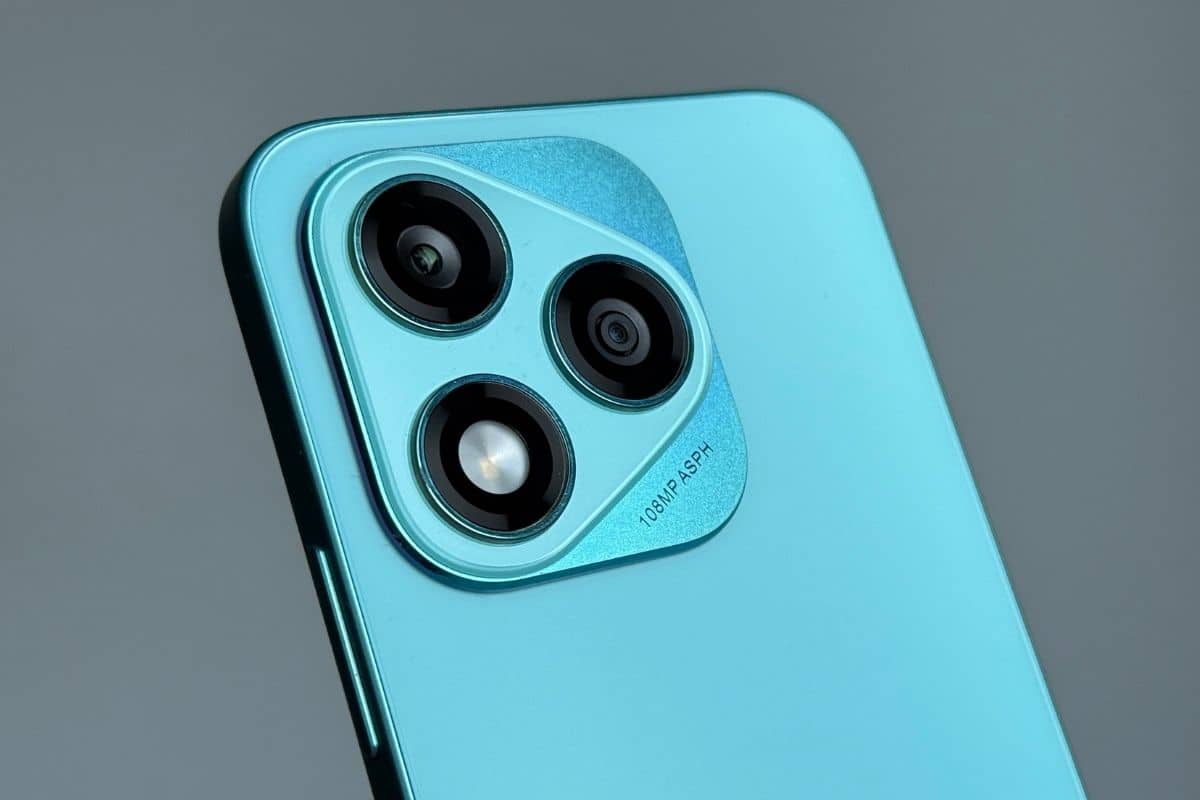 Il blocco fotocamere di Honor 400 Lite